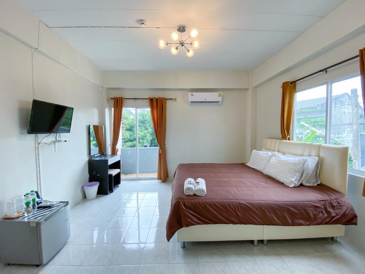 Uh Hostel Bangsaen Exterior foto